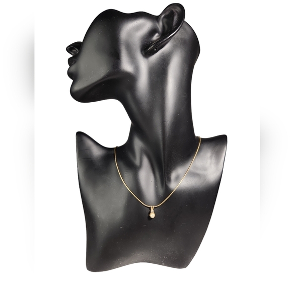Delicate Single Pearl Necklace - Picture 1 of 7